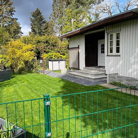 Villa Town Meets Country à Birkenwerder Extérieur photo